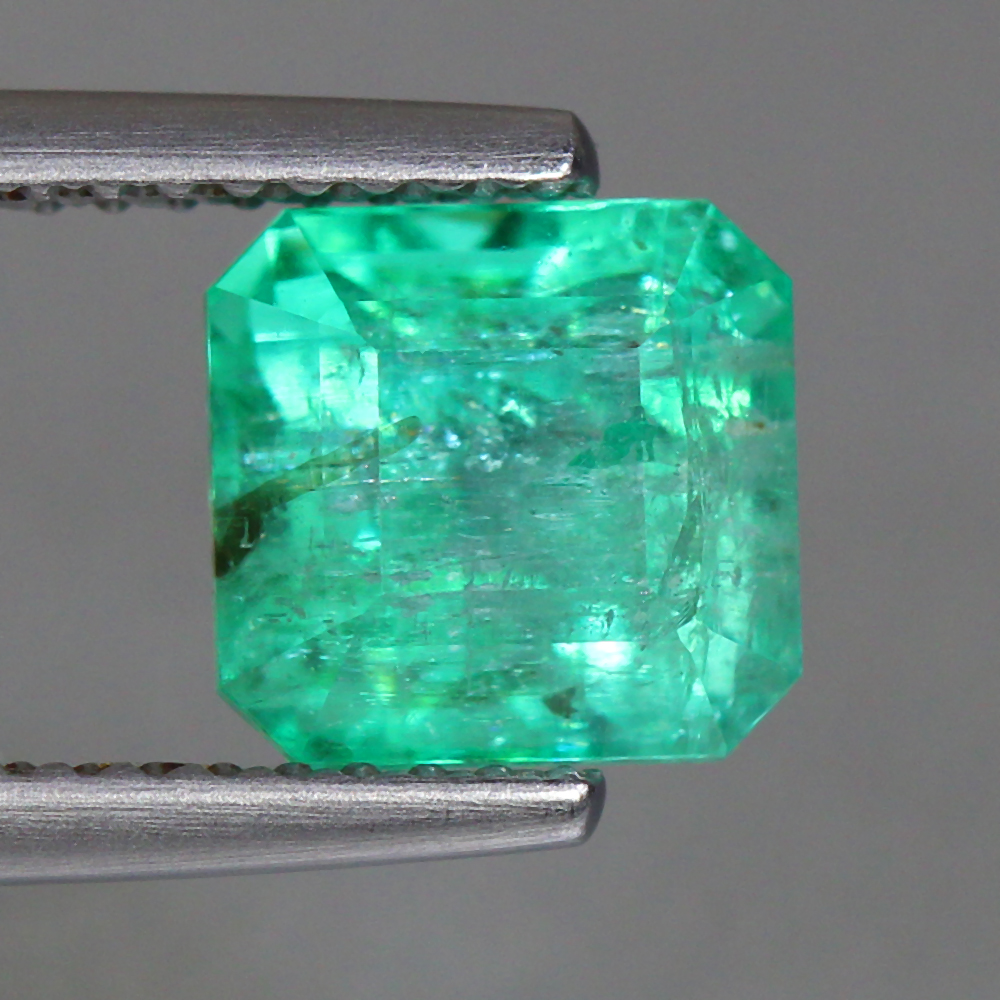 2.30 Cts_EXTREME Lustrous_100 % Natural Green Colombian Emerald ...